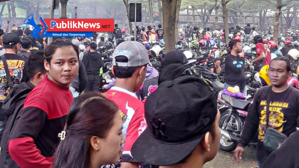 Ribuan Pecinta RX King Padati Tirtoyoso Park, Rayakan 3 Tahun SKOK Kediri