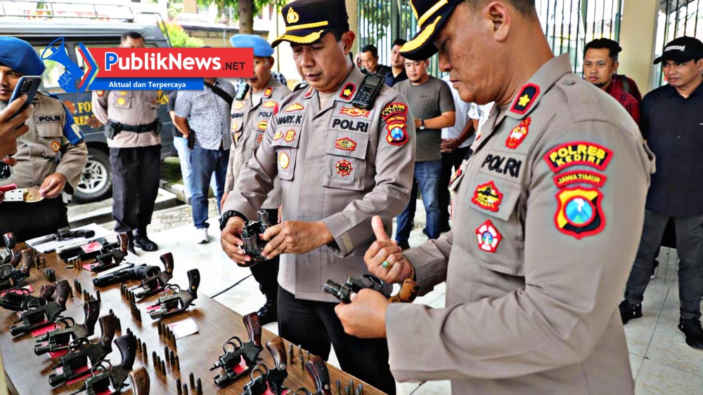 Wakapolres Kediri Cek Senpi Dinas: Dorong Reformasi Internal dan Budaya Profesionalisme
