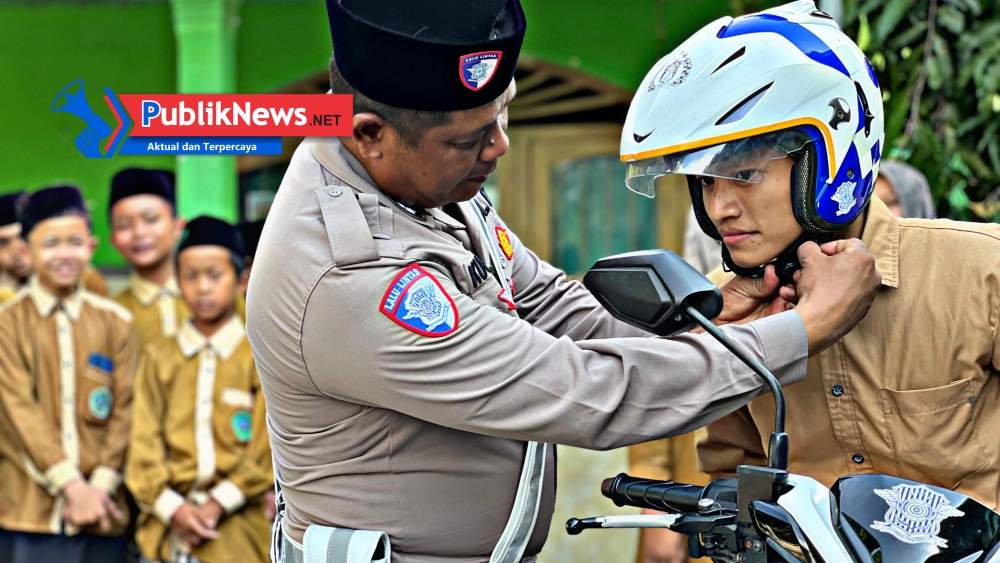 Polres Kediri Gandeng Santri Jadi Agen Perubahan Tertib Lalu Lintas Lewat Coaching Clinic