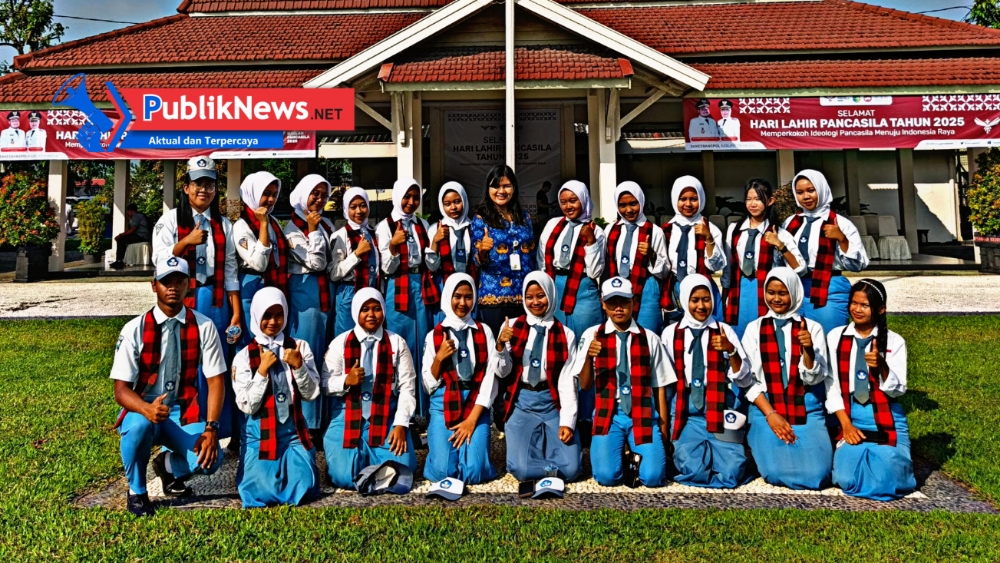 Voice of Ganesa Suarakan Semangat Pancasila di Tengah Upacara Pemkab Kediri