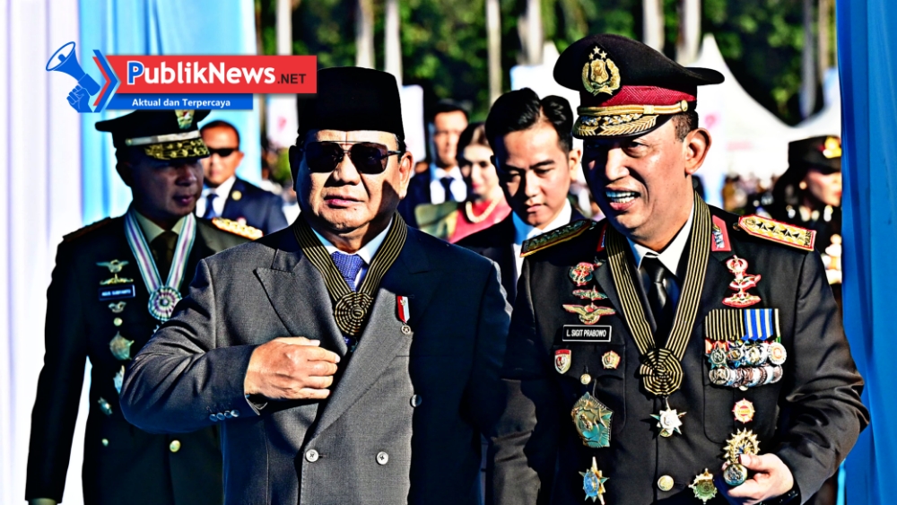 Presiden dan Kapolri Kenakan Bintang Bhayangkara Utama dalam Upacara HUT Bhayangkara ke-79