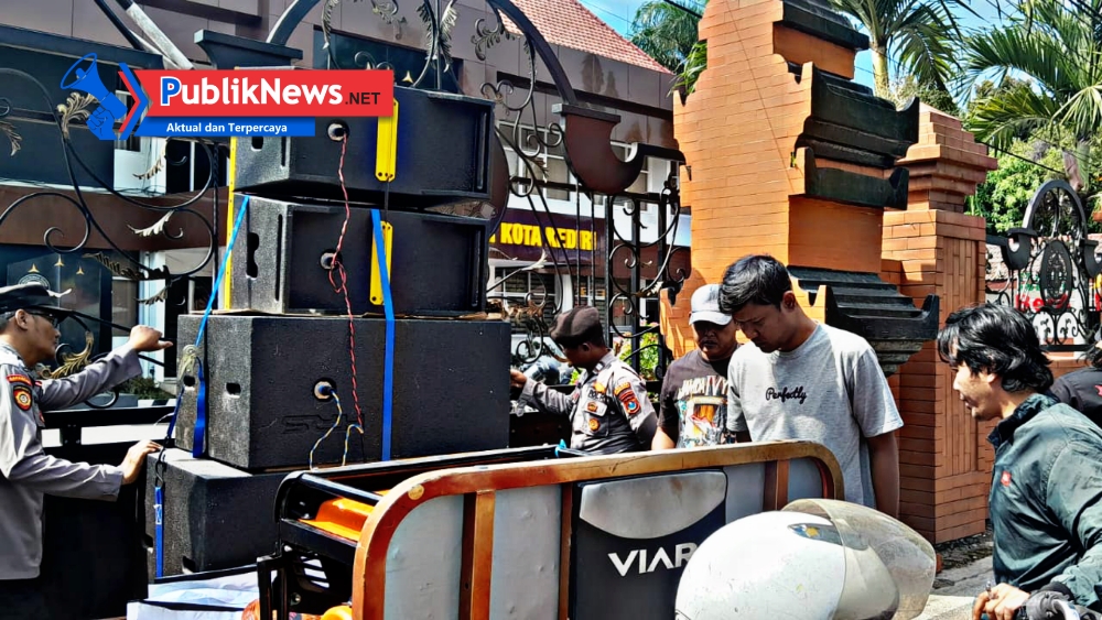 Gabungan LSM di Kediri Gelar Aksi Damai Tuntut Transparansi PPDB dan Penyelidikan Dugaan Mafia Pendidikan