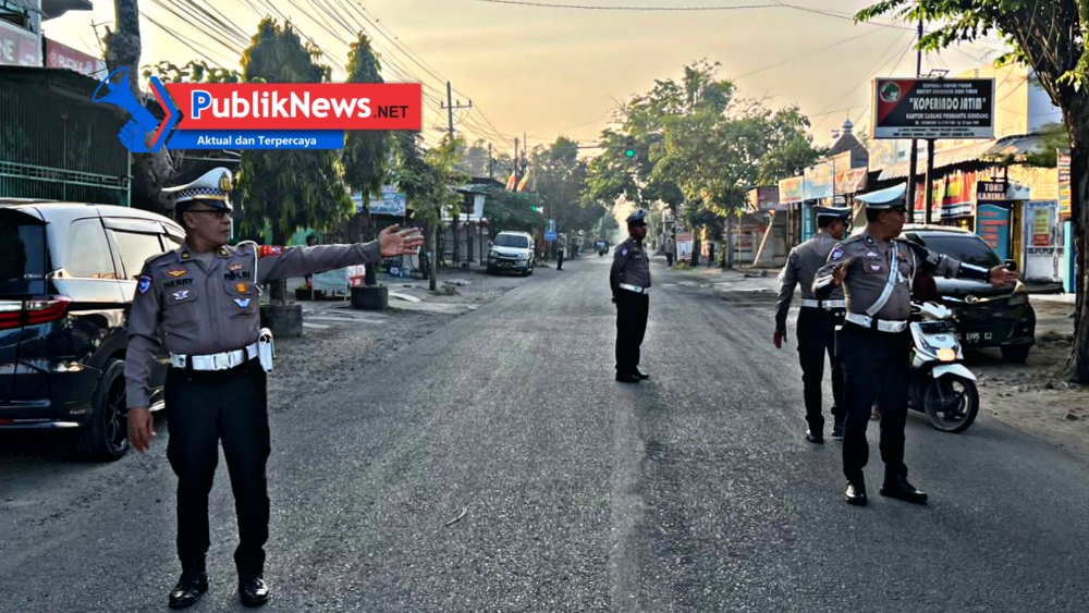 Satgas Operasi Patuh 2025 Sisir Jalur Blackspot Barat-Timur Nganjuk, Puluhan Pengendara Diimbau Tertib