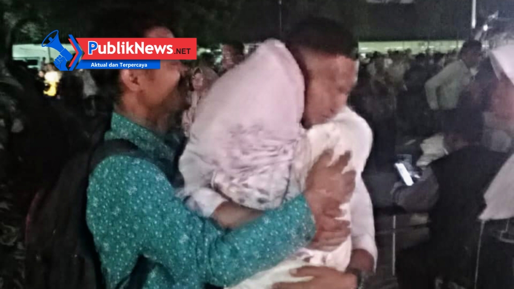 “Dulu Hanya Anak Tukang Rumput, Kini Lolos Jadi Tamtama TNI AD — Kisah Haru Hakim yang Sukses Wujudkan Mimpi Besar”