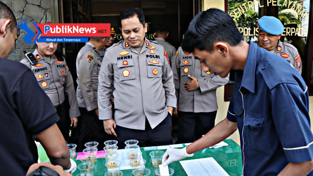 Kapolres Nganjuk Sambangi Polsek Baron, Tegaskan Komitmen Bebas Narkoba dan Tingkatkan Kinerja