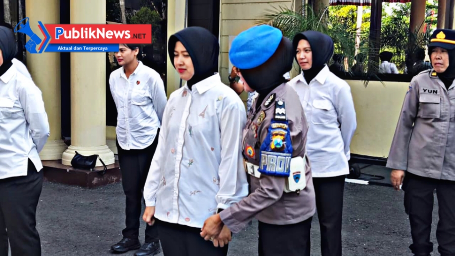 Polres Nganjuk Periksa Disiplin Polwan: Seragam Rapi, Medsos Bersih, HP Bebas Judi Online