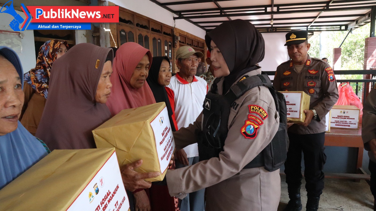 Polwan Polres Nganjuk Rayakan Hari Jadi ke-77 dengan Bansos 80 Paket Sembako