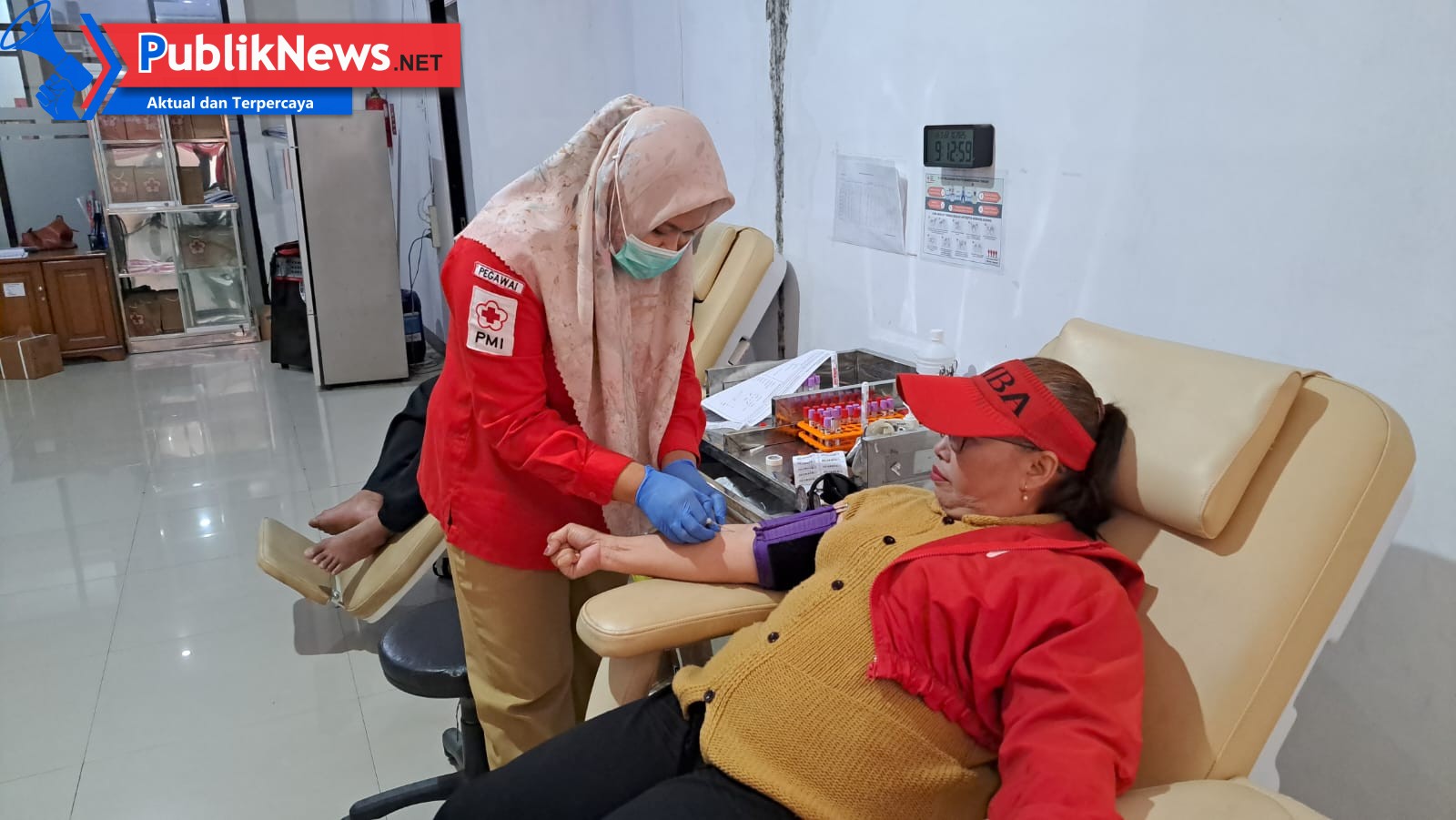 Sambut HUT Humas Polri ke-74, Si Humas Polres Nganjuk Gelar Donor Darah Bersama Wartawan dan Masyarakat