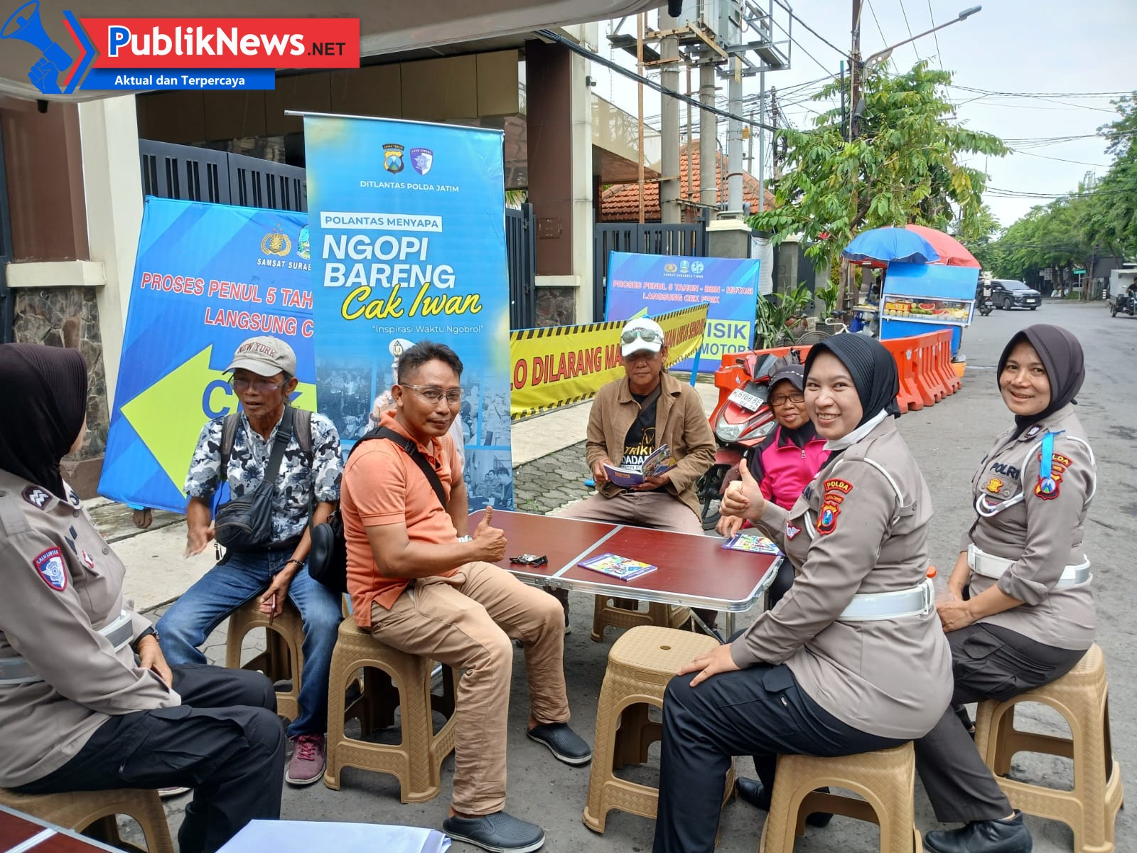 Ditlantas Polda Jatim Gelar Ngopi Bareng, Edukasi Tertib Lalu Lintas di Operasi Zebra Semeru 2025