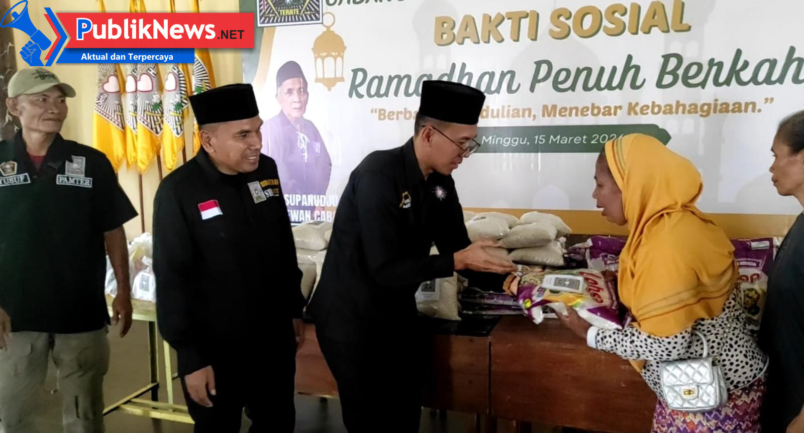 PSHT Cabang Kota Kediri Pusat Madiun Bagikan 218 Paket Zakat kepada Warga Kurang Mampu