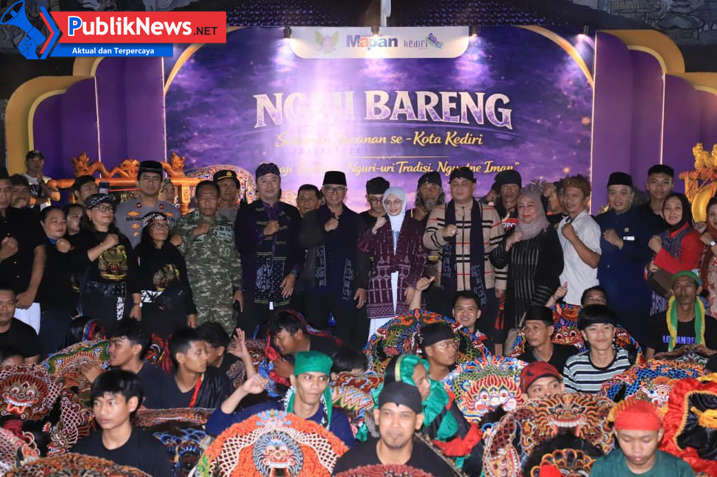 Peringatan HUT Jembatan Lama Kediri ke-157, Wakapolres Kediri Kota Ikuti Mlaku Bareng Bersama Wali Kota